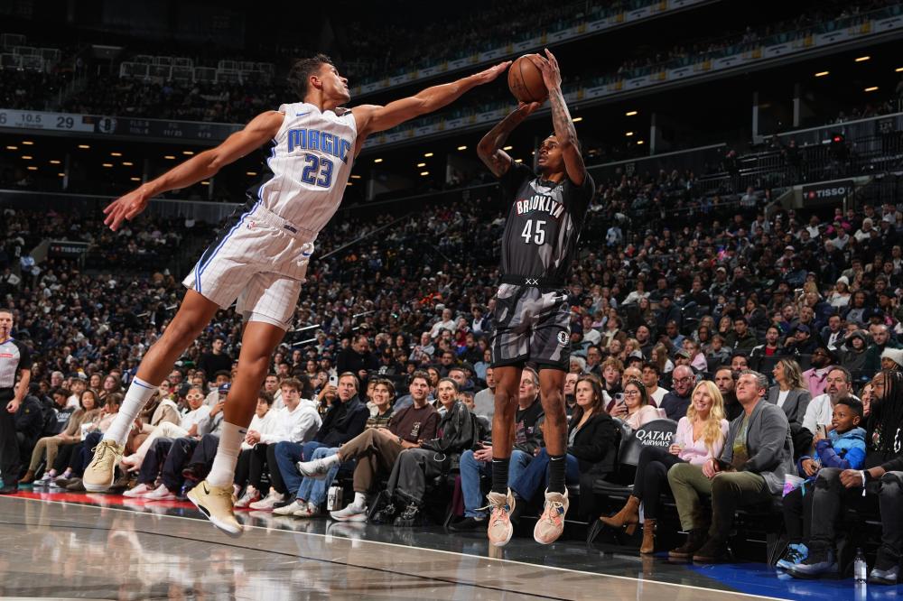 得咄咄逼人 得咄咄逼人