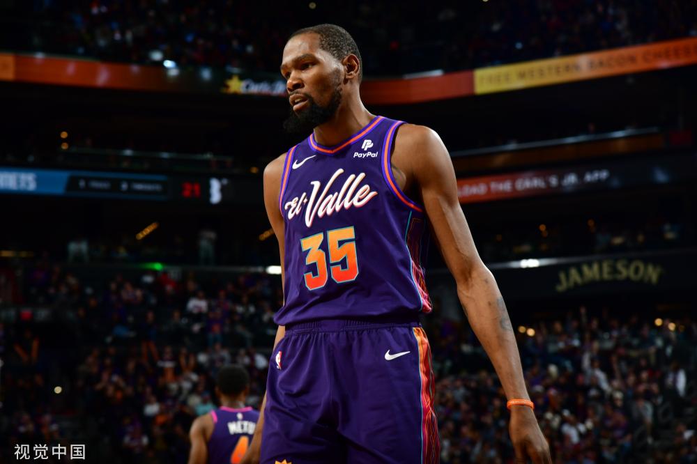 锦标赛上 锦标赛上